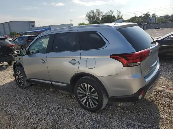 JA4AD3A36LZ028270 2020 MITSUBISHI OUTLANDER - Image 2