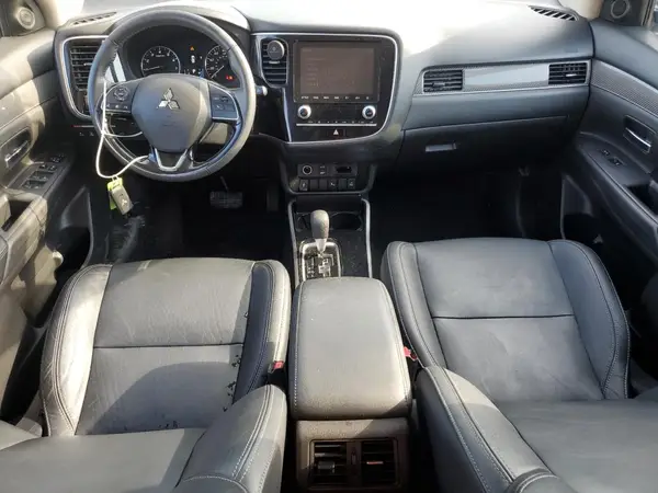 JA4AD3A36LZ028270 2020 MITSUBISHI OUTLANDER - Image 8