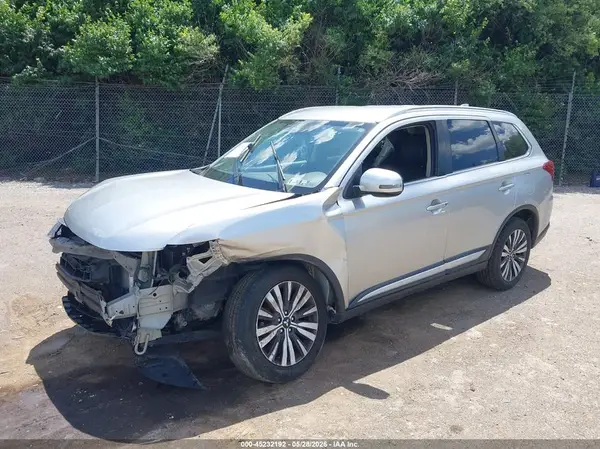 JA4AD3A36LZ030844 2020 MITSUBISHI OUTLANDER - Image 2