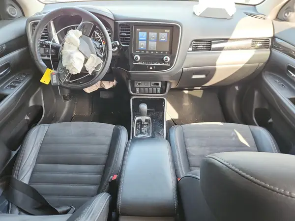 JA4AD3A36LZ046025 2020 MITSUBISHI OUTLANDER - Image 8