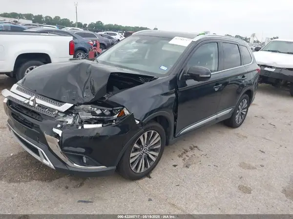JA4AD3A36LZ046736 2020 MITSUBISHI OUTLANDER - Image 2