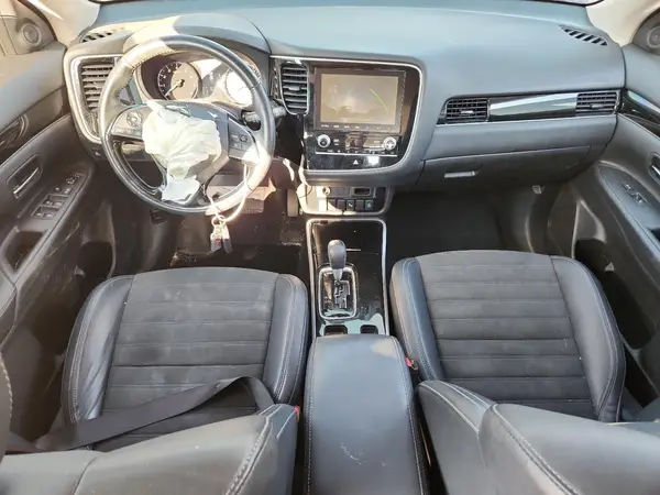 JA4AD3A36LZ048311 2020 MITSUBISHI OUTLANDER - Image 8