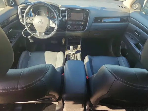 JA4AD3A37GZ004341 2016 MITSUBISHI OUTLANDER - Image 8