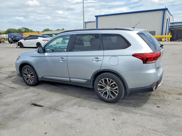 JA4AD3A37GZ005098 2016 MITSUBISHI OUTLANDER - Image 2