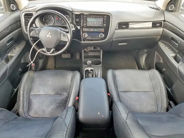 JA4AD3A37GZ005098 2016 MITSUBISHI OUTLANDER - Image 8