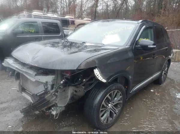 JA4AD3A37GZ005909 2016 MITSUBISHI OUTLANDER - Image 2