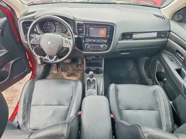 JA4AD3A37GZ007823 2016 MITSUBISHI OUTLANDER - Image 8