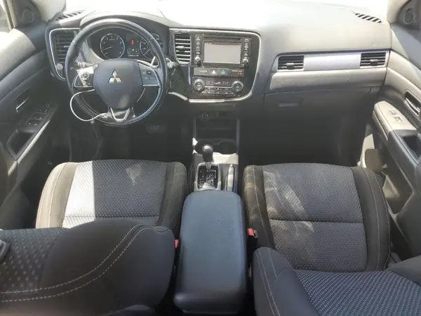 JA4AD3A37GZ012276 2016 MITSUBISHI OUTLANDER - Image 8