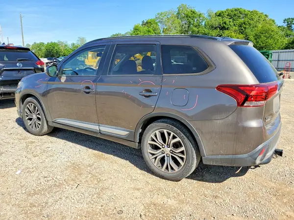 JA4AD3A37GZ021110 2016 MITSUBISHI OUTLANDER - Image 2