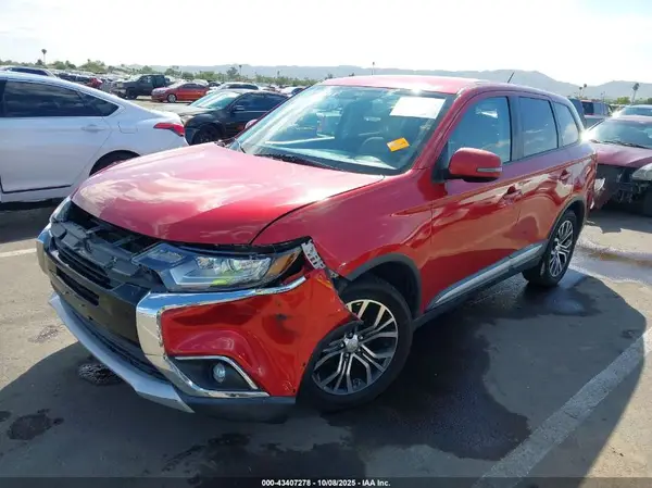 JA4AD3A37GZ022709 2016 MITSUBISHI OUTLANDER - Image 2