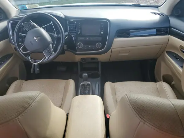 JA4AD3A37GZ024993 2016 MITSUBISHI OUTLANDER - Image 8