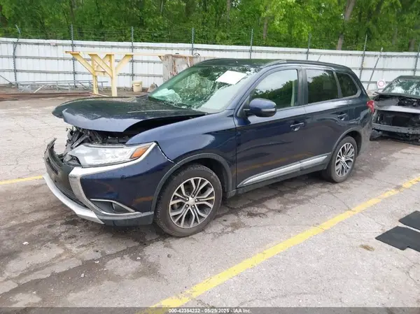 JA4AD3A37GZ037372 2016 MITSUBISHI OUTLANDER - Image 2