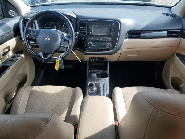 JA4AD3A37GZ037663 2016 MITSUBISHI OUTLANDER - Image 8