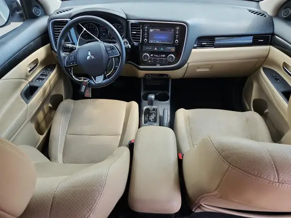 JA4AD3A37GZ038442 2016 MITSUBISHI OUTLANDER - Image 8