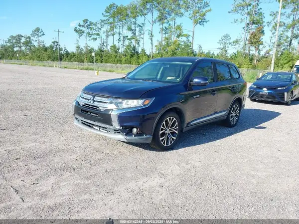 JA4AD3A37GZ061235 2016 MITSUBISHI OUTLANDER - Image 2