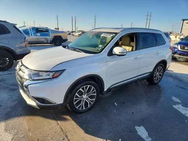 JA4AD3A37HZ013008 2017 MITSUBISHI OUTLANDER - Image 1