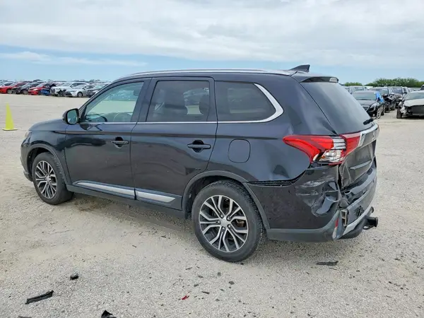 JA4AD3A37HZ040936 2017 MITSUBISHI OUTLANDER - Image 2