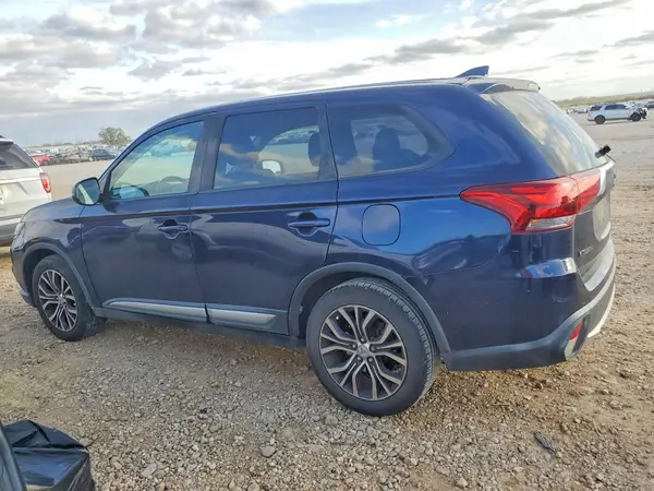 JA4AD3A37HZ051824 2017 MITSUBISHI OUTLANDER - Image 2