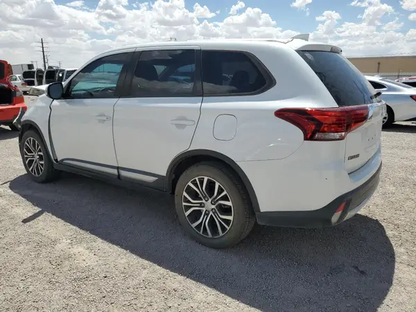 JA4AD3A37HZ062774 2017 MITSUBISHI OUTLANDER - Image 2