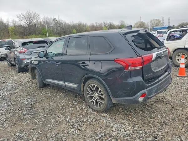 JA4AD3A37JJ004071 2018 MITSUBISHI OUTLANDER - Image 2