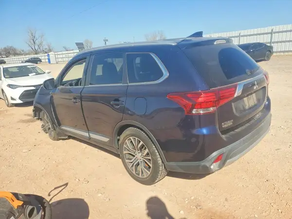 JA4AD3A37JZ006002 2018 MITSUBISHI OUTLANDER - Image 2