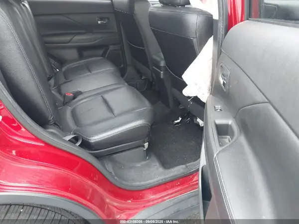 JA4AD3A37JZ011734 2018 MITSUBISHI OUTLANDER - Image 8