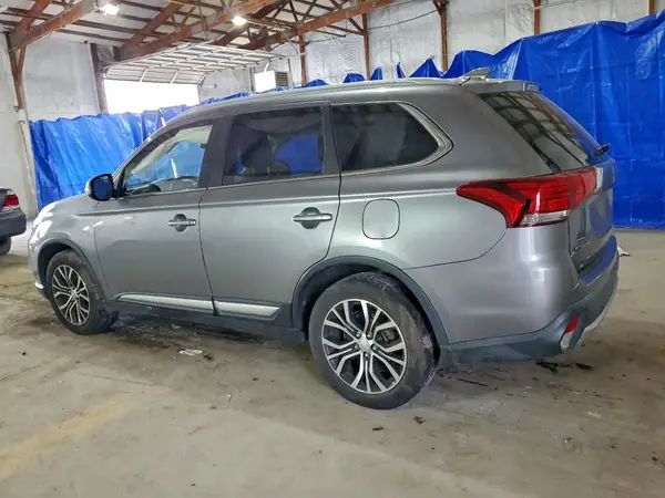 JA4AD3A37JZ015962 2018 MITSUBISHI OUTLANDER - Image 2