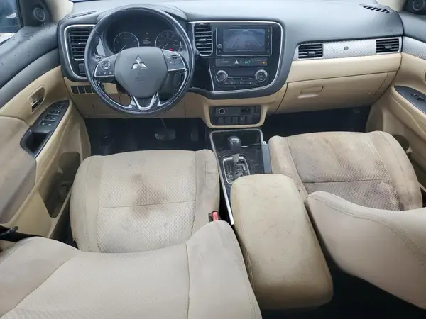 JA4AD3A37JZ016562 2018 MITSUBISHI OUTLANDER - Image 8