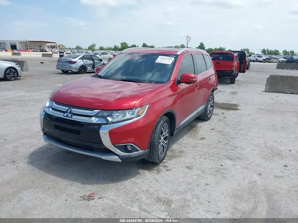 JA4AD3A37JZ036763 2018 MITSUBISHI OUTLANDER - Image 2