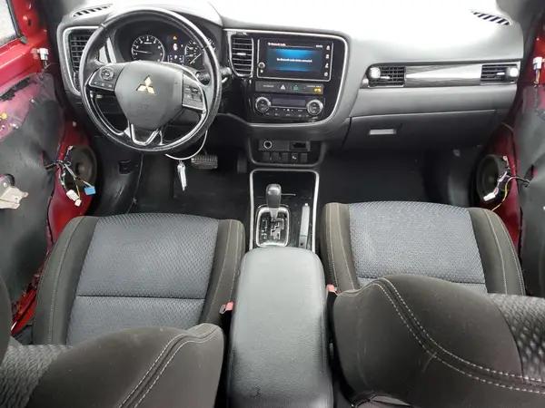 JA4AD3A37JZ044443 2018 MITSUBISHI OUTLANDER - Image 8
