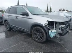 JA4AD3A37JZ060089 2018 MITSUBISHI OUTLANDER
