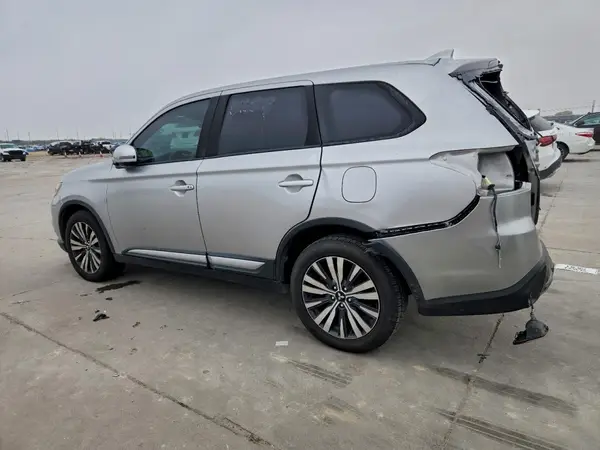 JA4AD3A37KJ001804 2019 MITSUBISHI OUTLANDER - Image 2