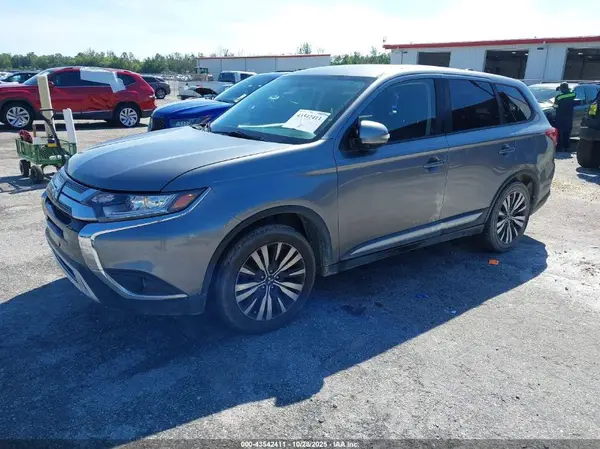 JA4AD3A37KZ006566 2019 MITSUBISHI OUTLANDER - Image 2