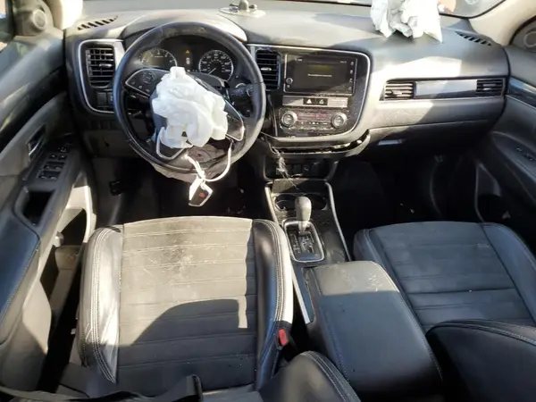 JA4AD3A37KZ017714 2019 MITSUBISHI OUTLANDER - Image 8