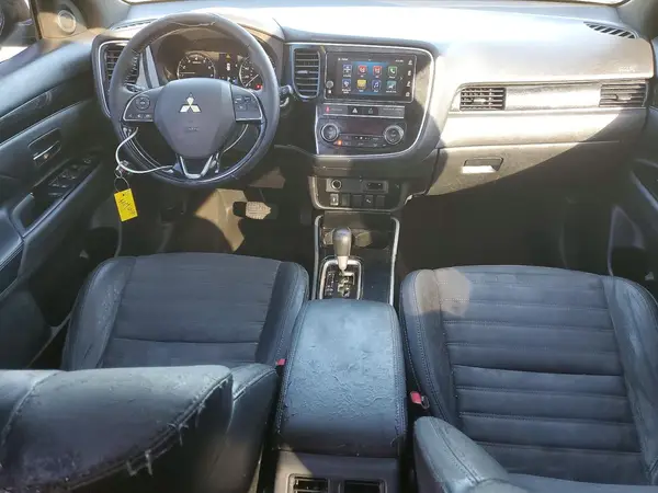 JA4AD3A37KZ025392 2019 MITSUBISHI OUTLANDER - Image 8