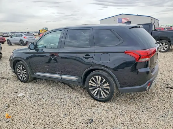 JA4AD3A37KZ028468 2019 MITSUBISHI OUTLANDER - Image 2