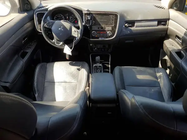 JA4AD3A37KZ036182 2019 MITSUBISHI OUTLANDER - Image 8