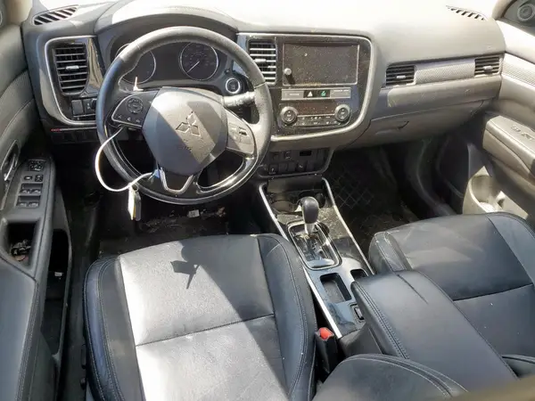 JA4AD3A37KZ037736 2019 MITSUBISHI OUTLANDER - Image 8