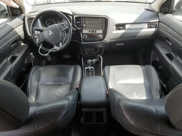 JA4AD3A37KZ039017 2019 MITSUBISHI OUTLANDER - Image 8