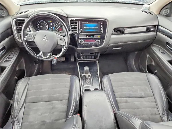 JA4AD3A37KZ042919 2019 MITSUBISHI OUTLANDER - Image 8