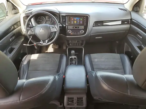 JA4AD3A37KZ043956 2019 MITSUBISHI OUTLANDER - Image 8