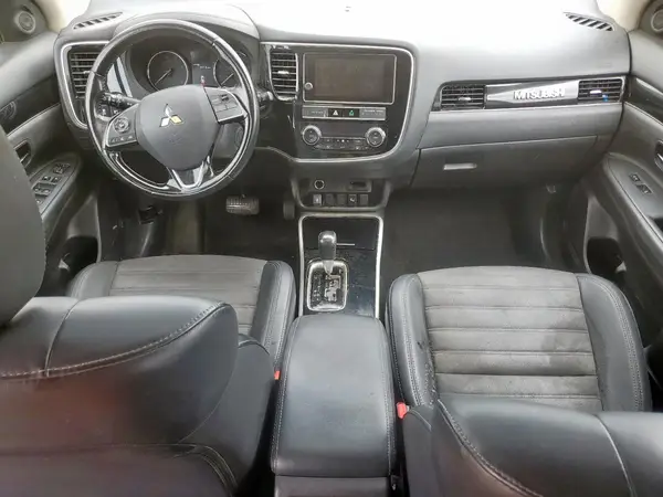 JA4AD3A37KZ051961 2019 MITSUBISHI OUTLANDER - Image 8