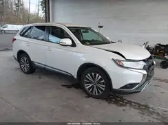 JA4AD3A37KZ055749 2019 MITSUBISHI OUTLANDER
