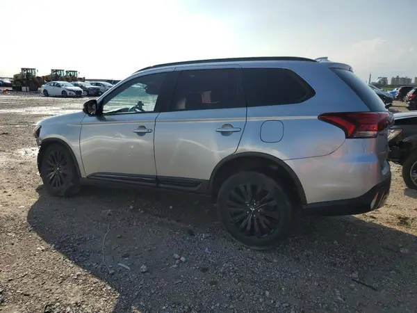 JA4AD3A37LJ000458 2020 MITSUBISHI OUTLANDER - Image 2