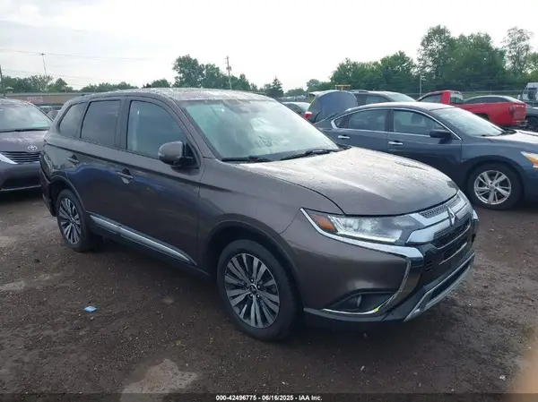 JA4AD3A37LZ004298 2020 MITSUBISHI OUTLANDER - Image 1