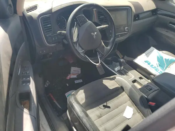 JA4AD3A37LZ005290 2020 MITSUBISHI OUTLANDER - Image 8