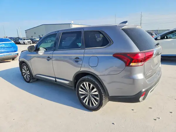 JA4AD3A37LZ006990 2020 MITSUBISHI OUTLANDER - Image 2