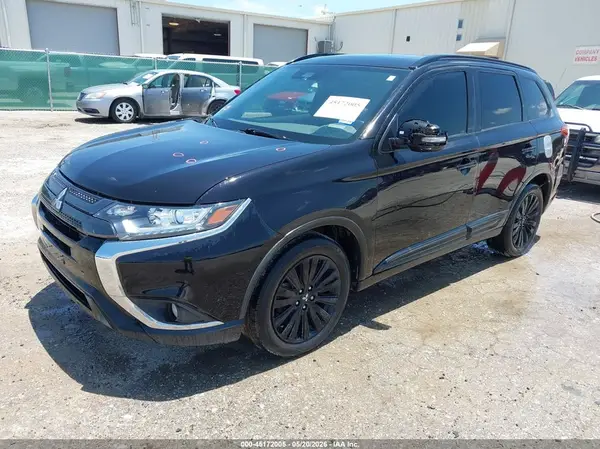 JA4AD3A37LZ010098 2020 MITSUBISHI OUTLANDER - Image 2
