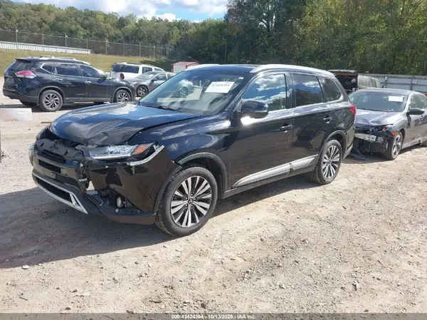 JA4AD3A37LZ020064 2020 MITSUBISHI OUTLANDER - Image 2