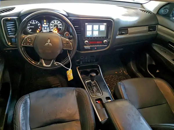 JA4AD3A37LZ020663 2020 MITSUBISHI OUTLANDER - Image 8